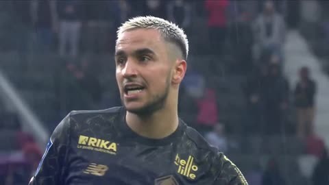 2025／26赛季英超：早起的曼联球迷有福了！曼联4-4伯恩茅斯（2025／26英超｜清晨不虚此行：曼联与伯恩茅斯4-4上演进球大战）