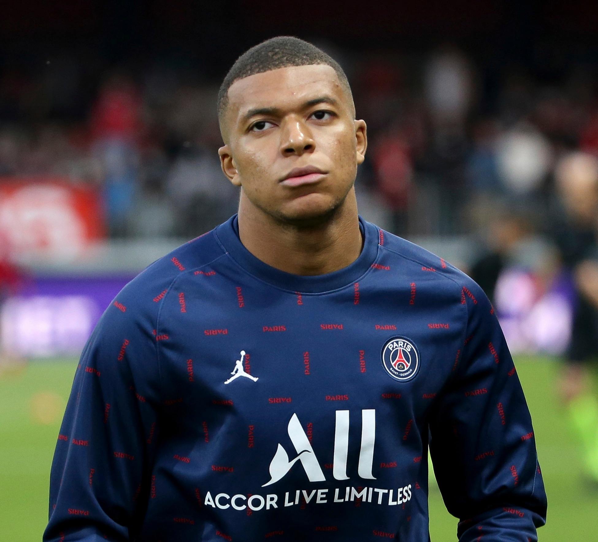 日本11月大名单：远藤航领衔，北野飒太等三名球员首次入选