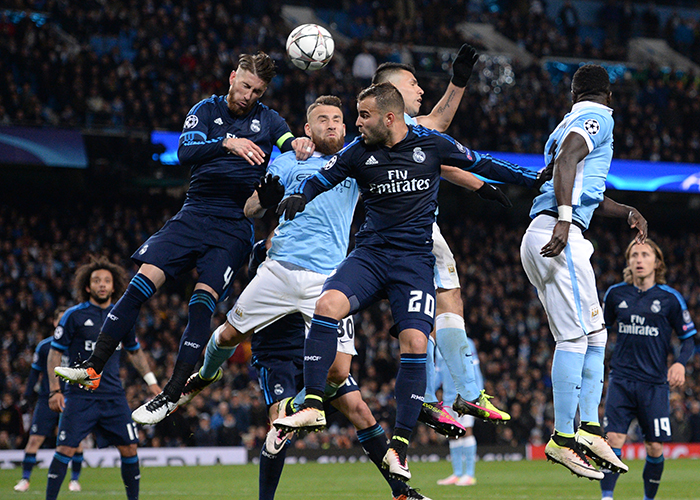 足球英超球迷怒喷转播商调整赛程